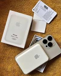 iPhone MagSafe Battery